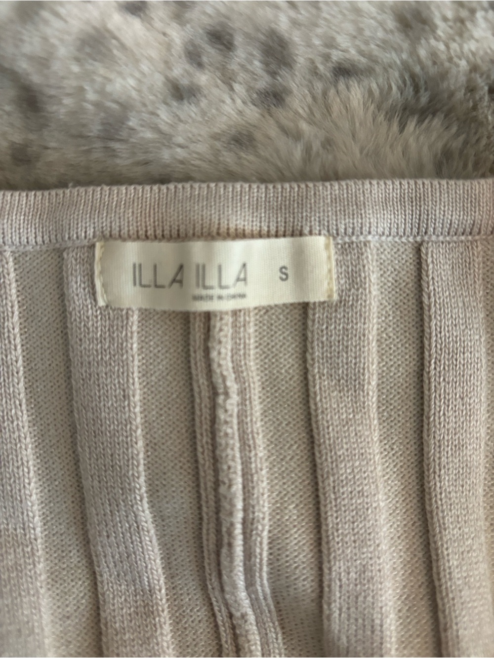 ILLA ILLA Beige Ribbed V-Neck Long Sleeve Maxi Dress - Picture 5 of 5